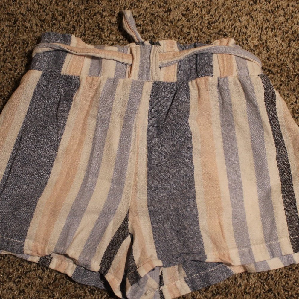 Striped Shorts - Picture 3 of 6